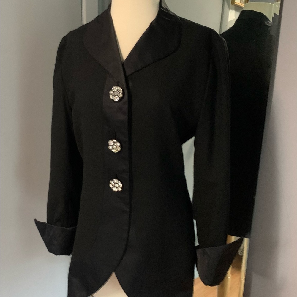 Vintage black fitted jacket